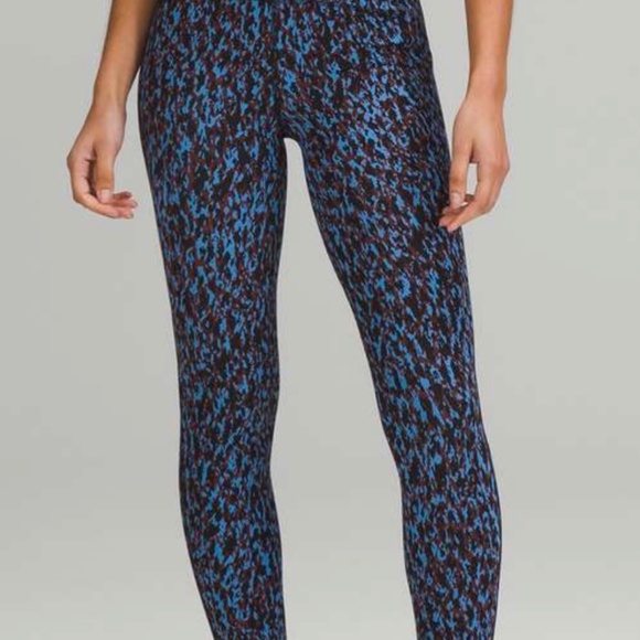 Lululemon Swift Speed High Rise Tight 28" Size 4 - Picture 3 of 4